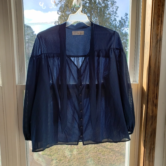 Blue blouse with tank - Picture 2 of 3